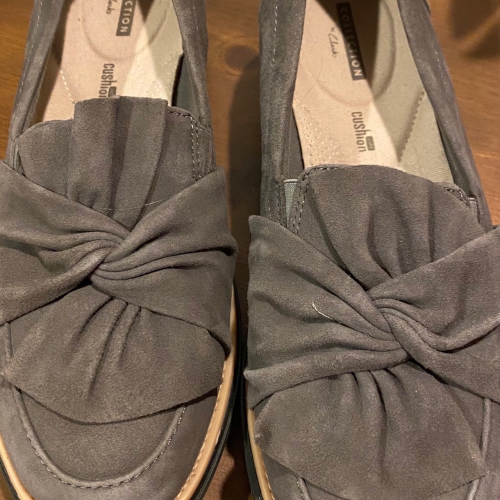 Gray Swede -Clarks size 9
